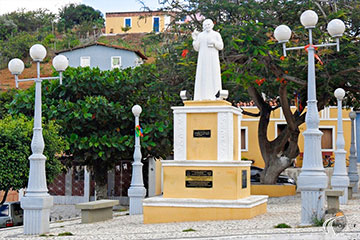 Piranhas - Monumento ao Padre Cícero<br /><span>Crédito: viagemeviagem.com.br</span>