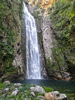 Chapada dos Veadeiros - Cachoeira do Segredo<br /><span>Crédito: caminhadadf.blogspot.com.br</span>