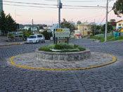 Farroupilha - Centro da cidade conservando as ruas com paralelepípedos